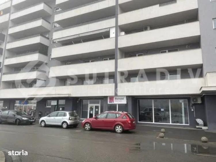 Spațiu comercial, de 180 mp, în Între Lacuri