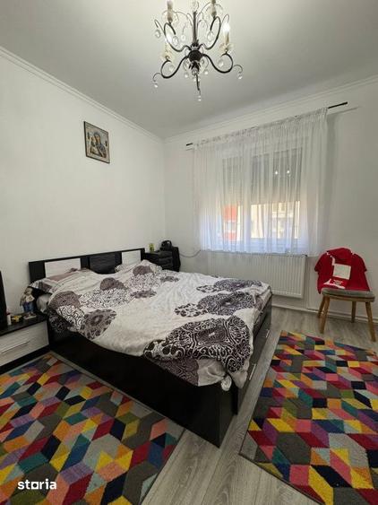 Apartament cu 3 camere decomandat, mobilat în Ferentari