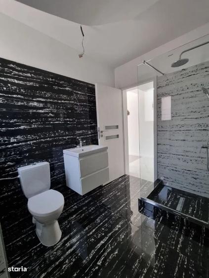 Casă individuală cu 3 camere cu Canalizare în Central