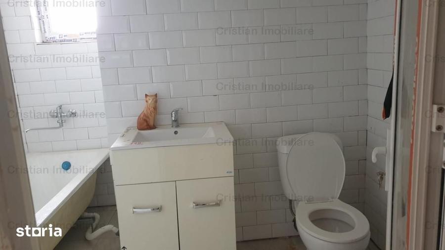 Apartament cu 4 camere decomandat în Republicii