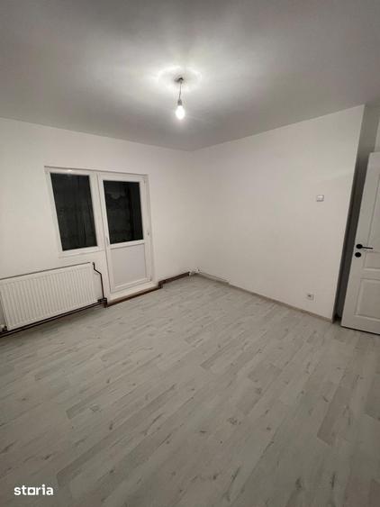 Apartament cu 3 camere în Tomești