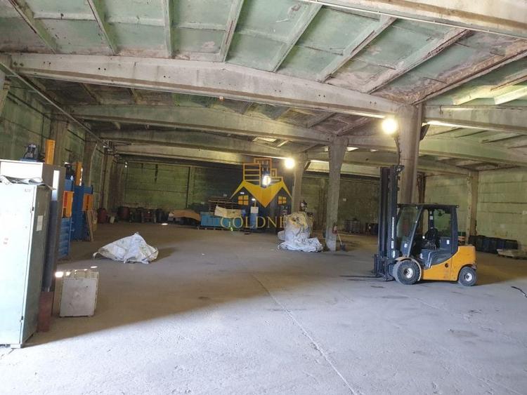 Spațiu industrial, de 1,086 mp, în Central
