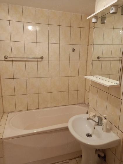 Apartament cu 2 camere semidecomandat în Govândari