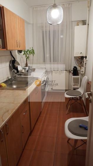 Apartament cu 2 camere semidecomandat, mobilat în Cișmigiu