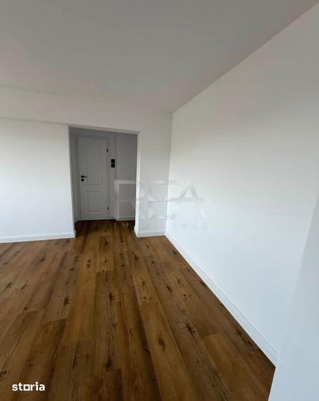 Apartament cu 3 camere semidecomandat în Drumul Taberei — fotografia 2