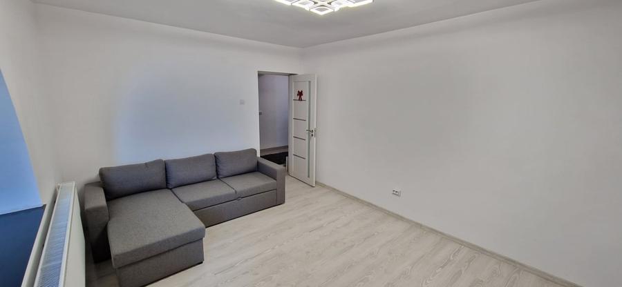 Apartament cu 2 camere decomandat, mobilat în Exterior Est
