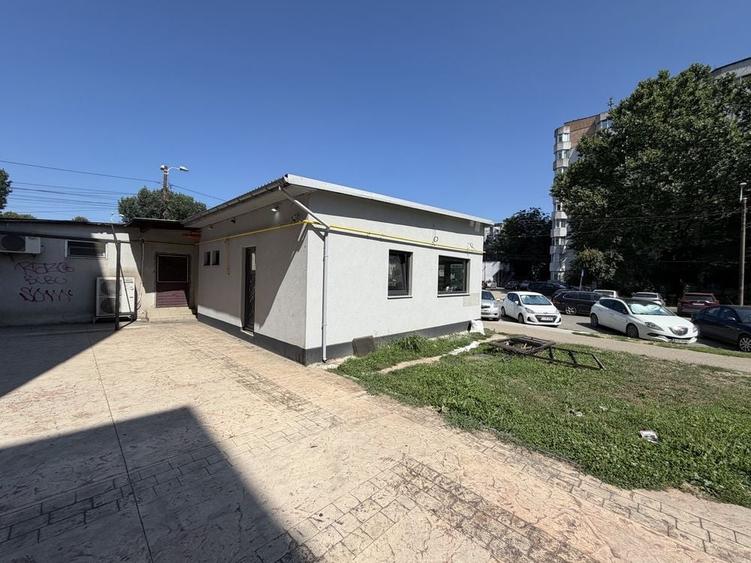 Spațiu comercial, de 61 mp, în Anda
