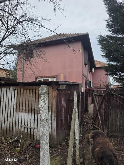 Apartament cu 6 camere în Aradului