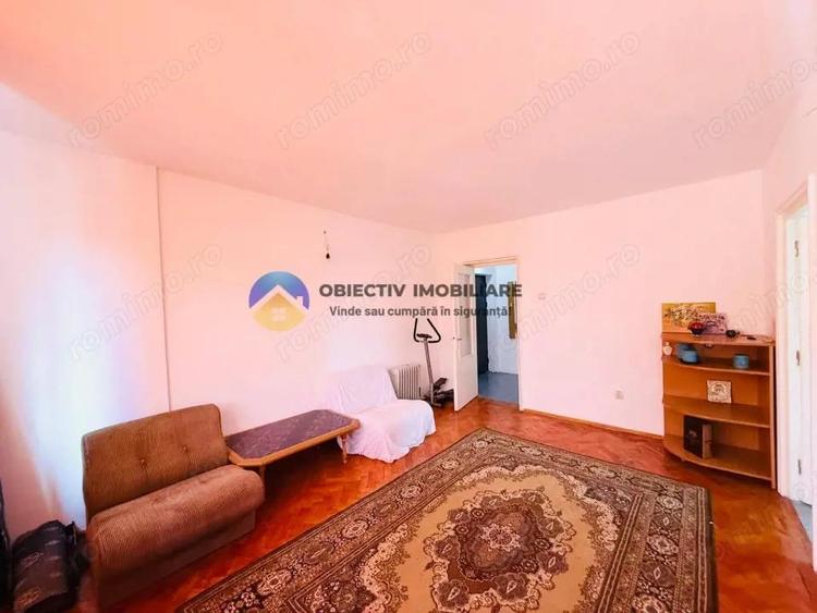 Apartament cu 2 camere semidecomandat în Sud