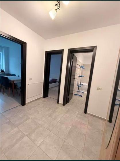 Apartament cu 2 camere decomandat, mobilat în Sânpetru
