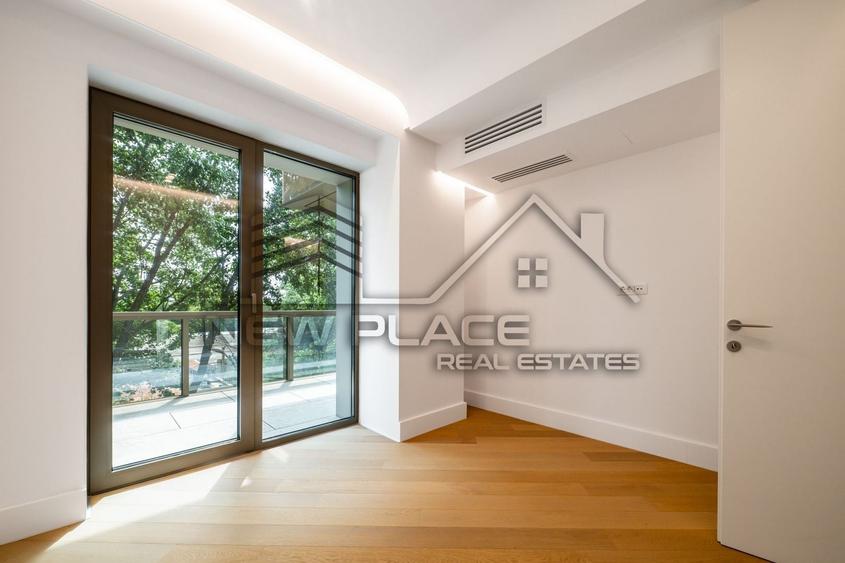 Apartament cu 3 camere decomandat în Pipera