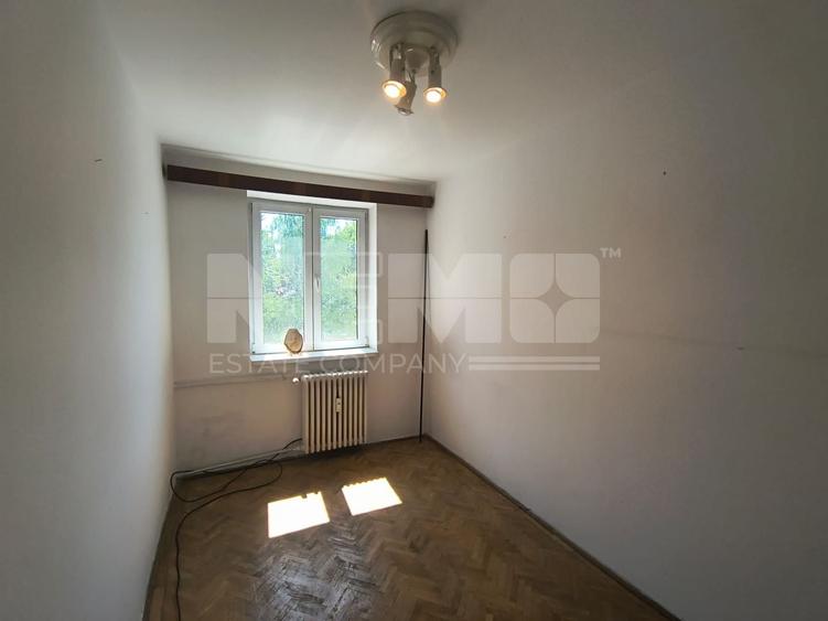 Apartament cu 3 camere semidecomandat în Ultracentral