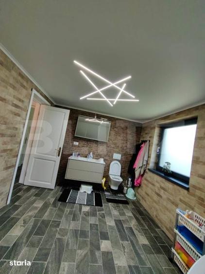 Casă cu 6 camere cu Teren 980 Mp în Bârnova