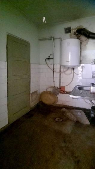 Spațiu industrial, de 250 mp, în Carierei