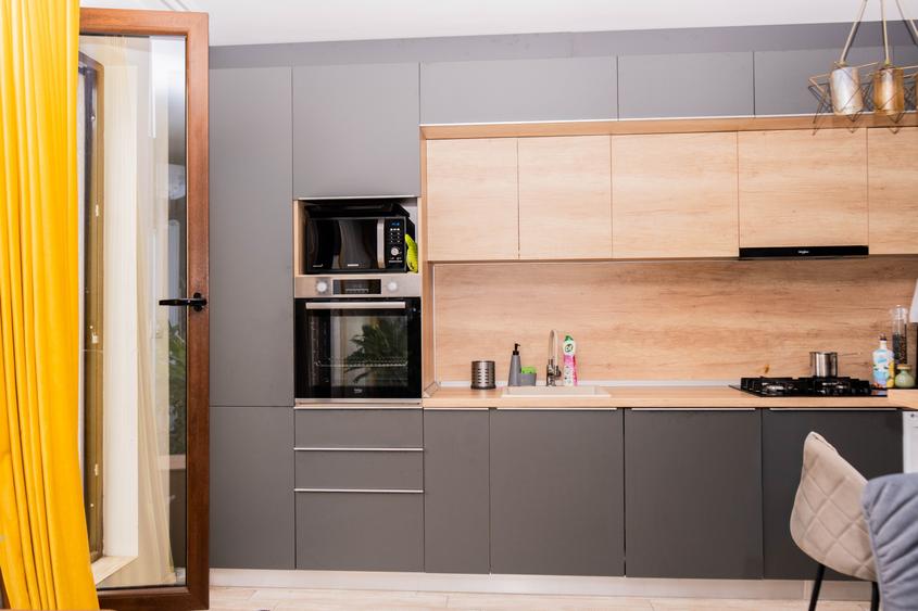 Apartament cu 3 camere decomandat în Km 5