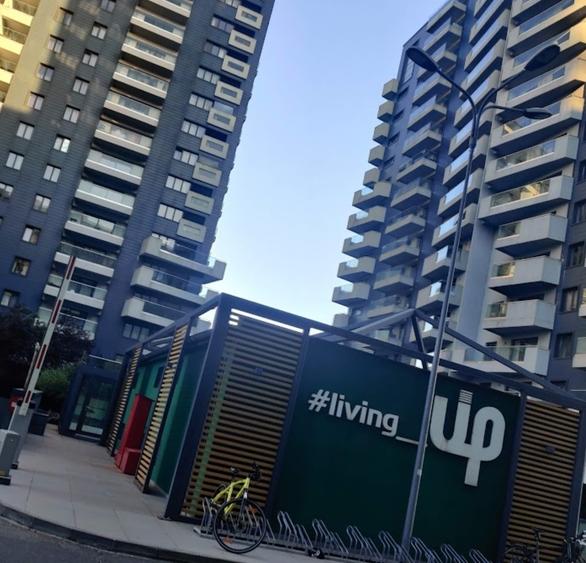Apartament cu 3 camere decomandat în Barbu Văcărescu