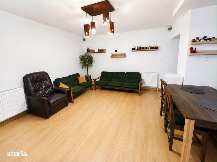 Casă cu 4 camere cu Teren 2000 Mp în Central