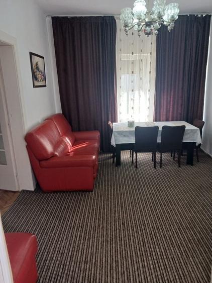 Ofer spre inchiriere apartament cu 2 camere la casa cu intrare separata, contoare si centrala proprie in centru civic langa ONIX - 6