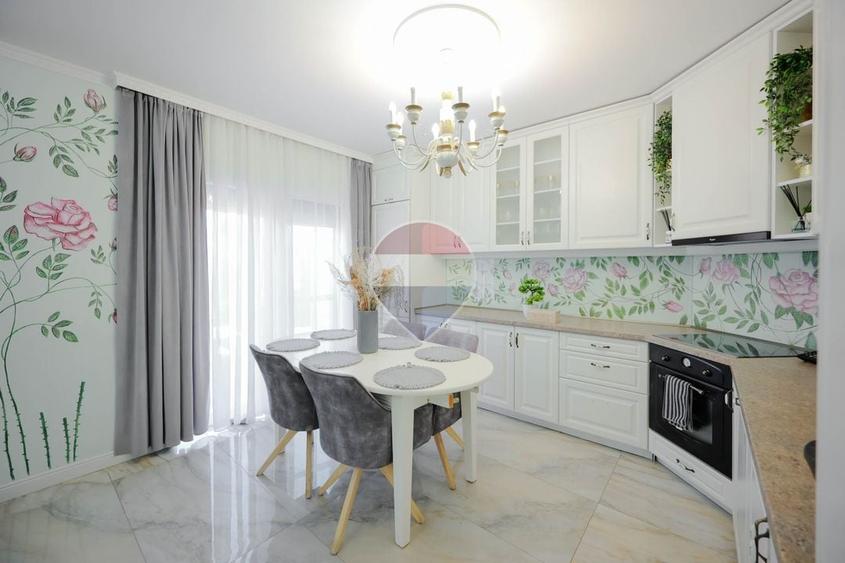 Casă individuală cu 4 camere cu Teren 250 Mp în Paleu
