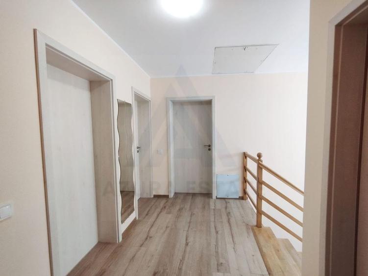 Casă individuală cu 4 camere cu Canalizare în Arhitecților - Calea Cisnădiei