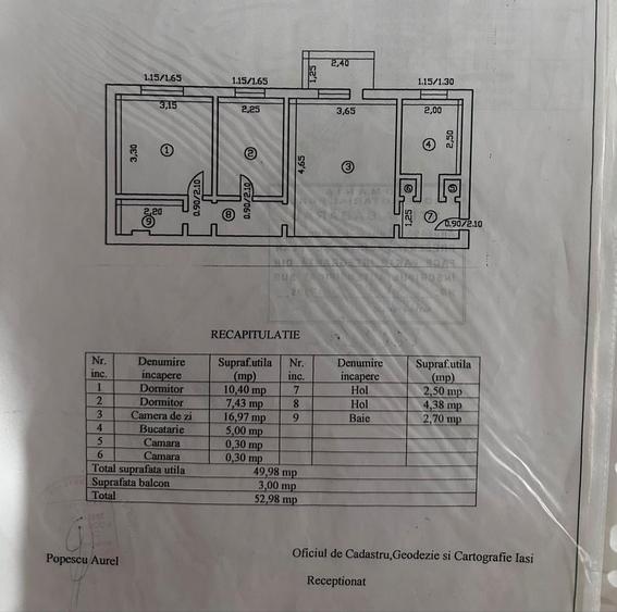 Apartament cu 3 camere semidecomandat în Alexandru cel Bun