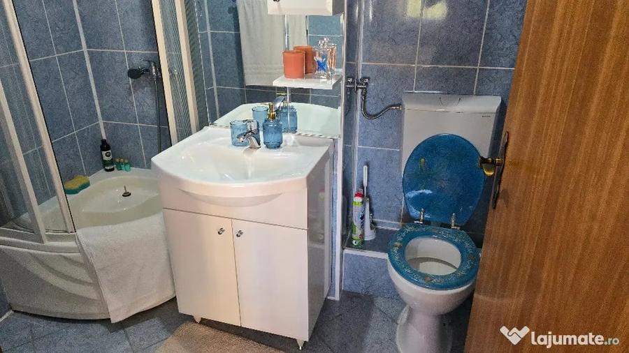 Apartament cu 3 camere decomandat în Dorobanți