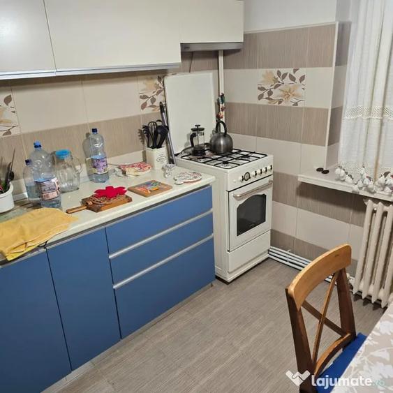 Apartament cu 3 camere decomandat în Ultracentral