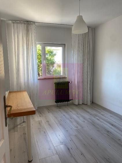 Apartament cu 4 camere semidecomandat, mobilat în Lujerului