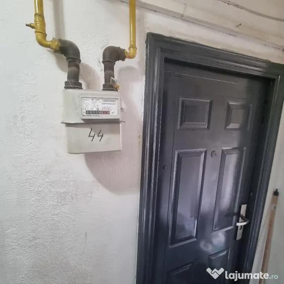 gars cf 3 piata Re?i?a etaj 2/4 nou renovata GAZE - 14