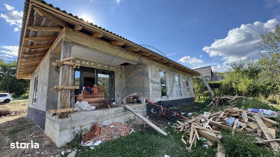 Casă cu 4 camere cu Teren 500 Mp în Budacu de Jos
