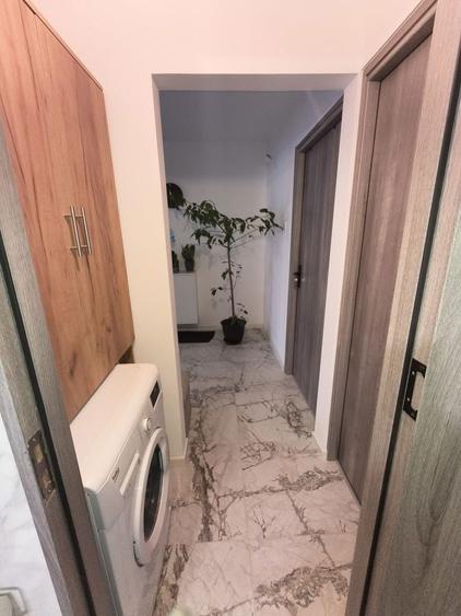 Apartament cu 3 camere decomandat în Păulești