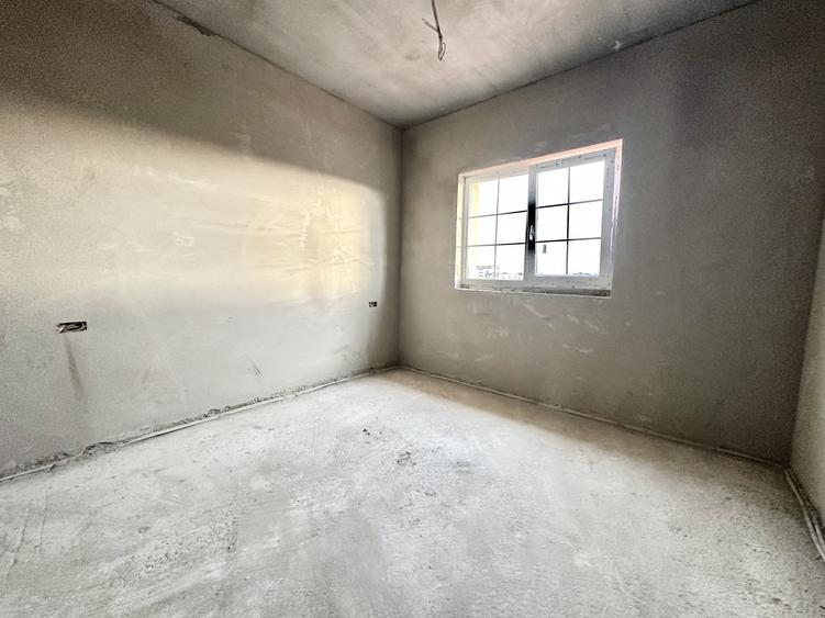 Duplex cu 4 camere cu Teren 250 Mp în Giroc