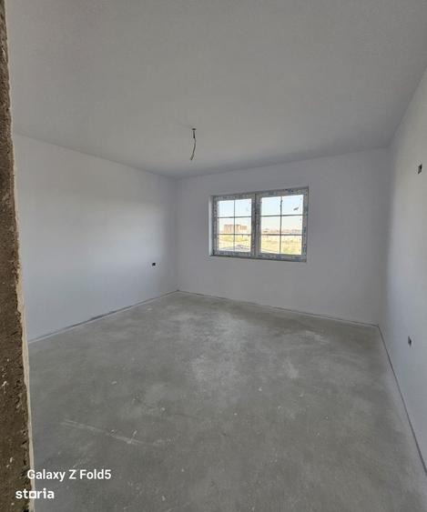 Casă cu 4 camere cu Teren 850 Mp în Nufărul