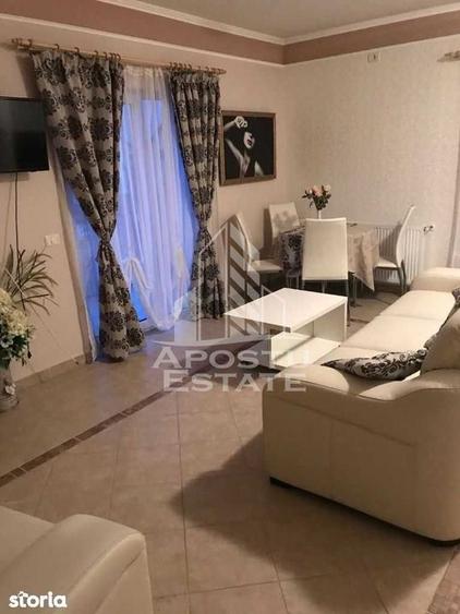 Apartament cu 3 camere decomandat în Dumbrăvița
