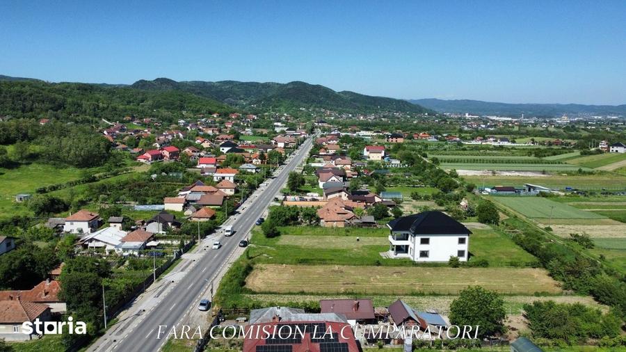 Teren de 1895 mp, în Copăcelu
