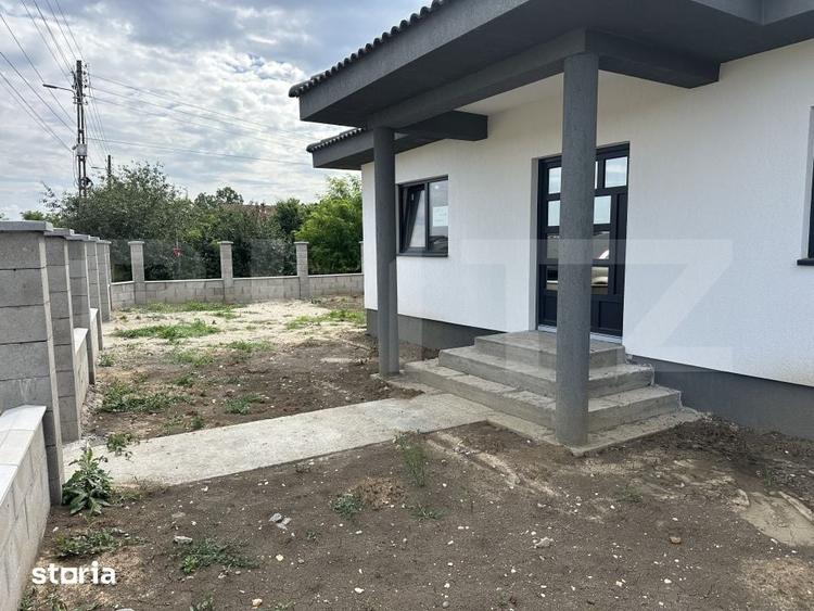 Casă cu 3 camere cu Teren 450 Mp în Lazuri