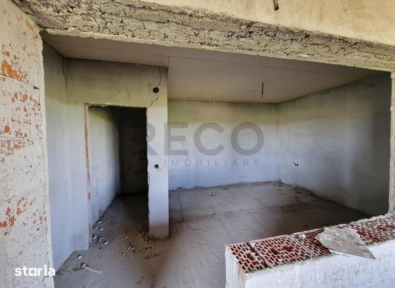 Spațiu comercial, de 470 mp, în Remetea