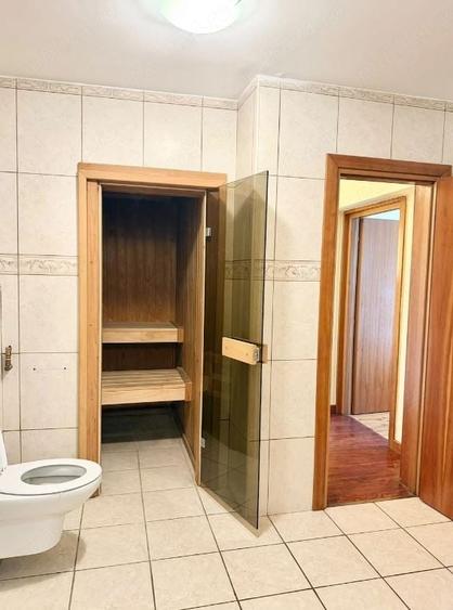 Apartament cu 3 camere decomandat, mobilat în P-ța Unirii