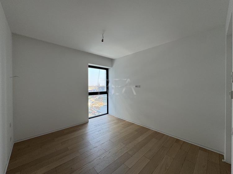 Apartament cu 4 camere decomandat în Barbu Văcărescu
