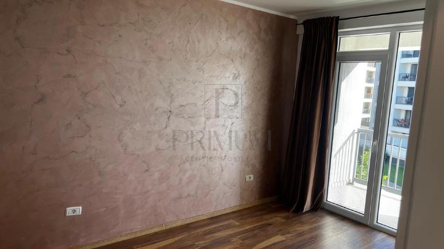 Apartament cu 3 camere decomandat, mobilat în Aradului