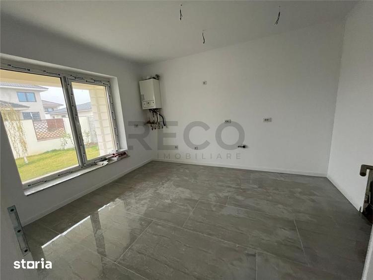 Casă cu 4 camere cu Teren 440 Mp în Nufărul