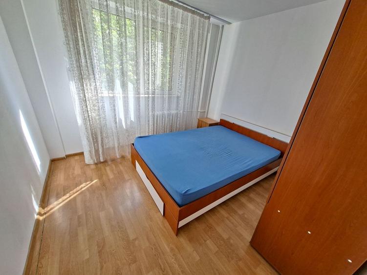 Apartament cu 2 camere decomandat în Drumul Taberei
