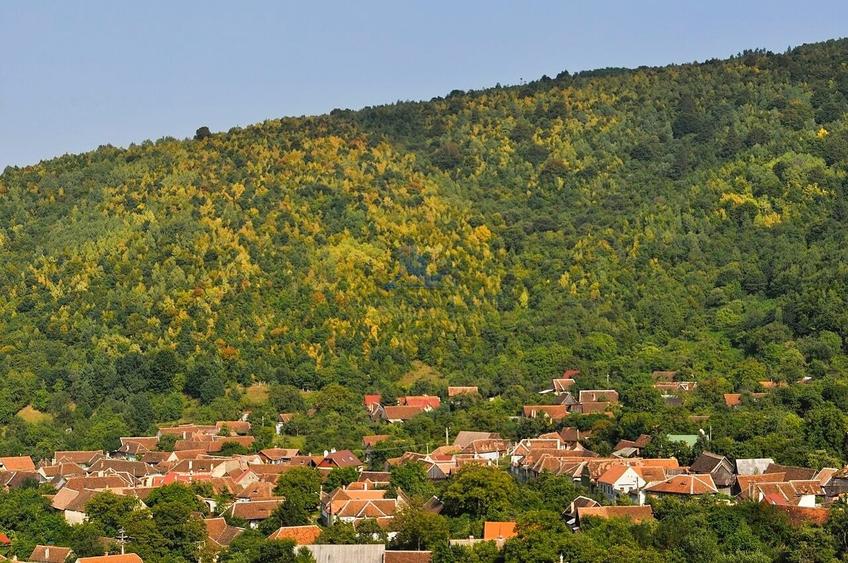 Casă individuală cu 4 camere cu Canalizare în Fântânele