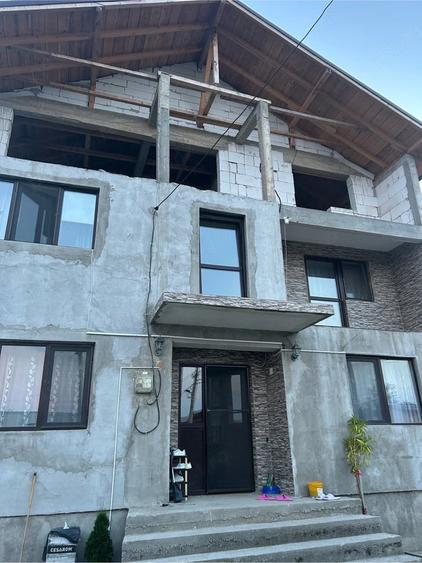 Casă cu Teren 789 Mp în Gării