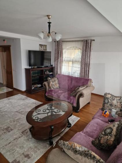 Casă cu 5 camere cu Teren 2252 Mp în Coșula