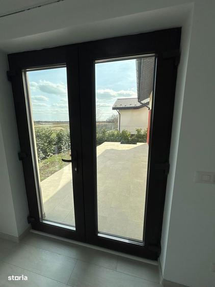 Casă cu 3 camere cu Teren 348 Mp în Corbeanca