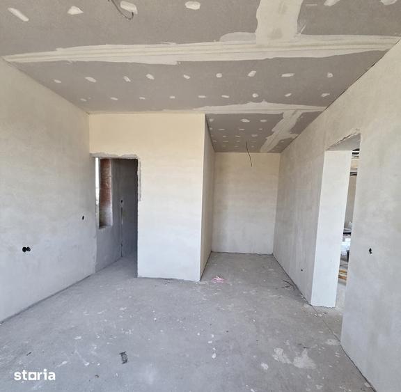 Casă cu 3 camere cu Teren 502 Mp în Sânmartin