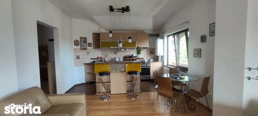 Apartament cu 3 camere, mobilat în Dămăroaia