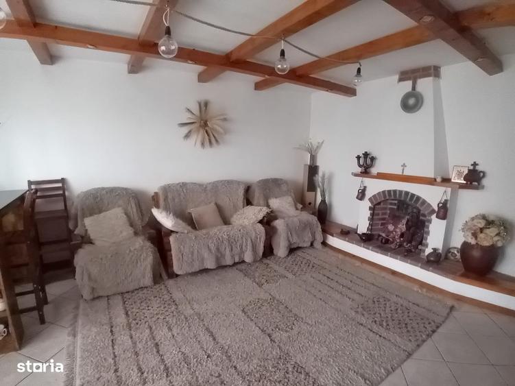 Apartament cu 4 camere decomandat în Baicului