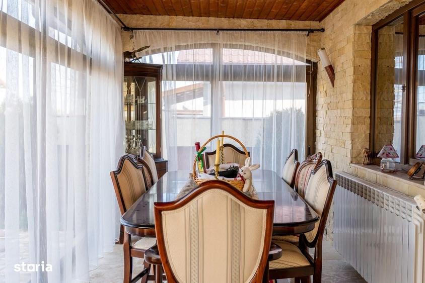 Casă cu 4 camere decomandat cu Teren 500 Mp în Valu lui Traian